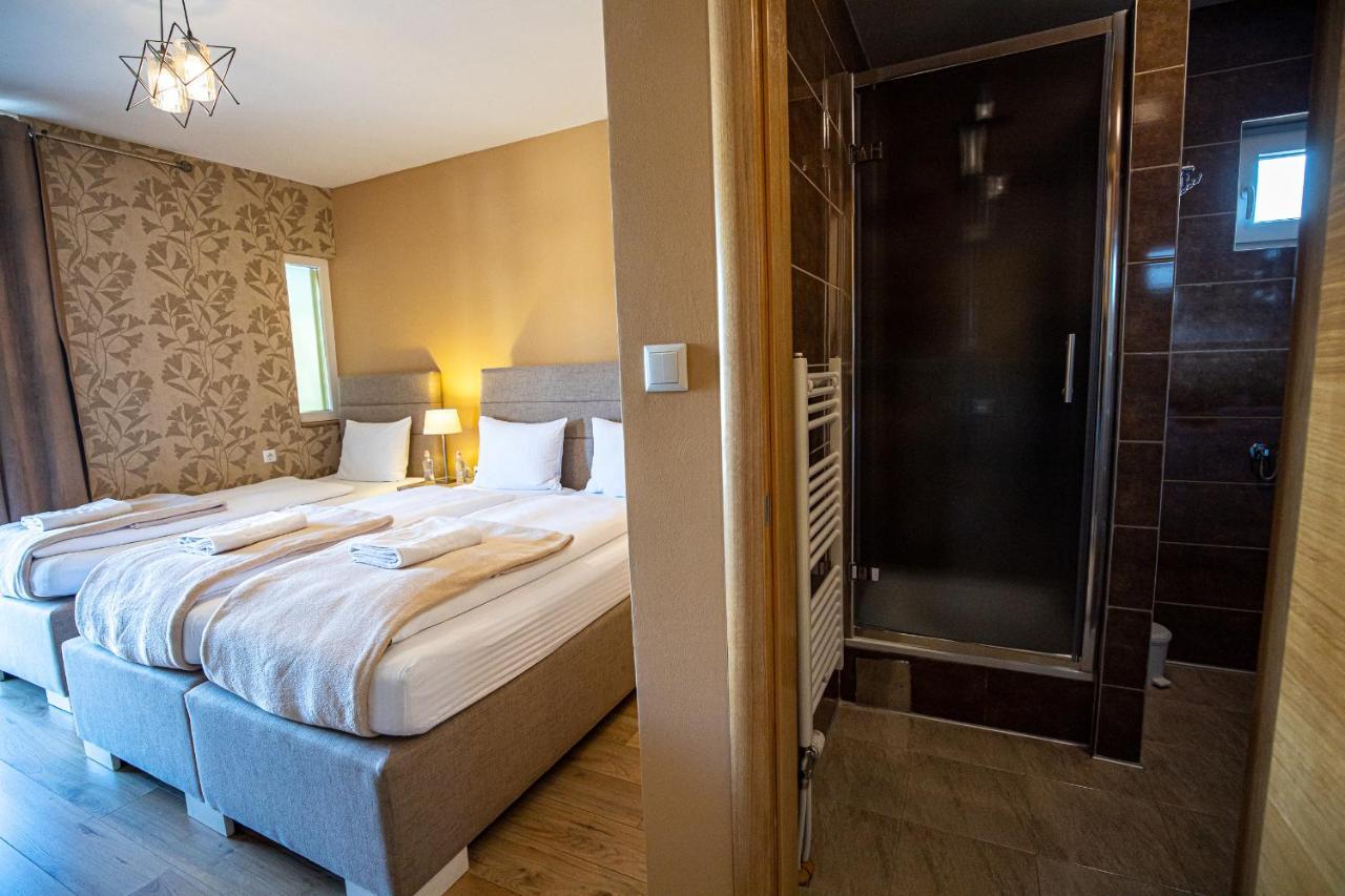 So&Sol Boutique Hotel, 투즐라 외부 사진